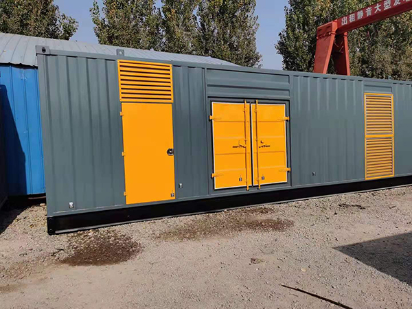 武汉300kw 柴油发电机组用多大的空气开关？