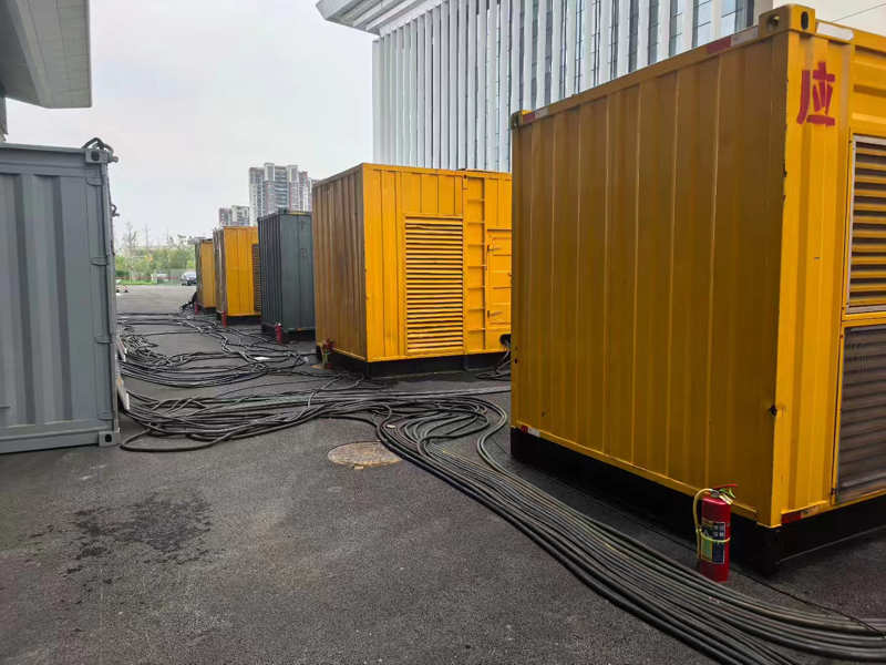 武汉不同季节柴油发电机组保养有哪些注意事项？